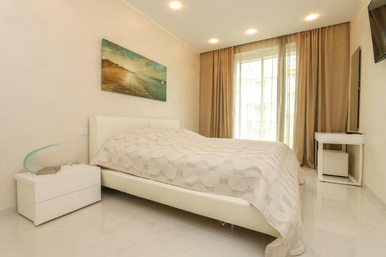 ניס Seafront Modern Apartment מראה חיצוני תמונה